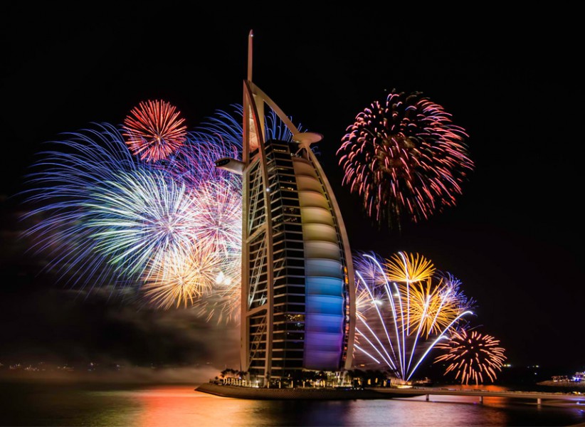 новый год в эмиратах (ОАЭ) 2023 г